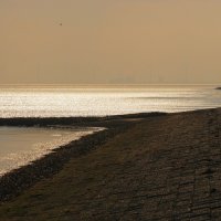 Bij de Bierumer pier