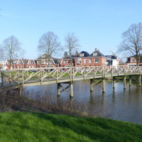 Bruggetje over de gracht Delfzijl